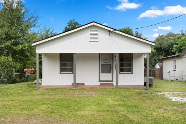 Primary Photo - 610 Mcnabb St