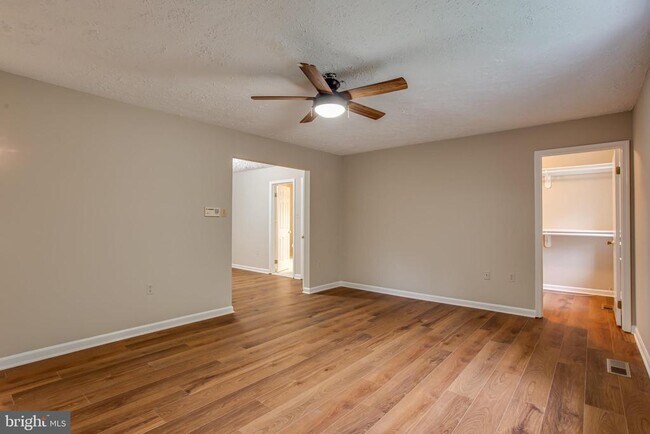 Building Photo - 3084 Eutaw Forest Dr
