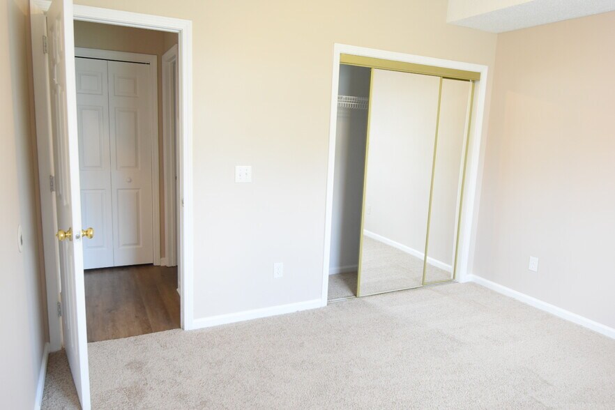 Building Photo - 4610 McClelland Dr
