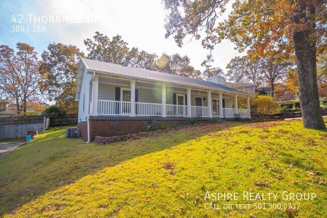 Building Photo - 42 Thornhill Dr