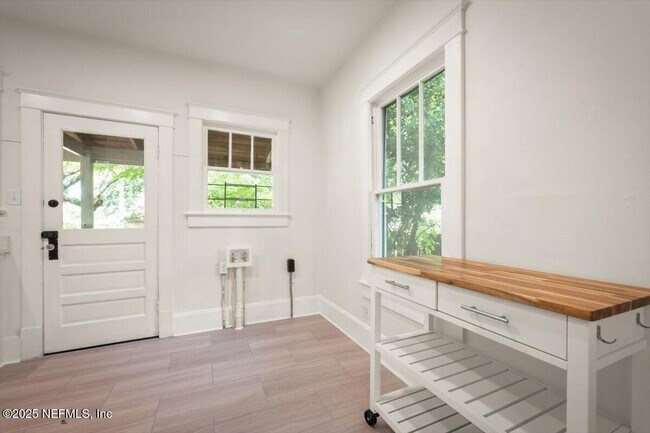 Building Photo - 3971 Boone Park Ave