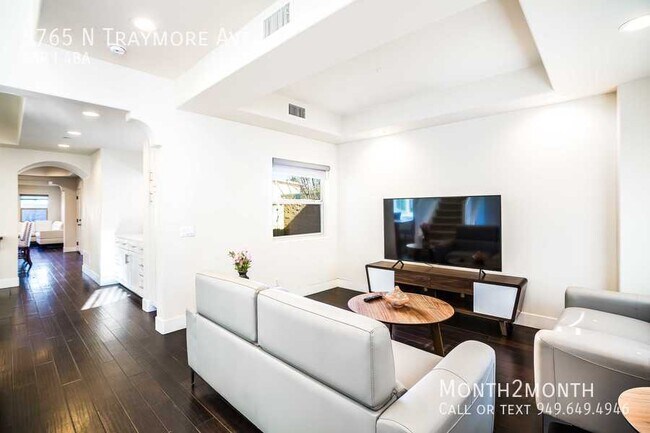 Building Photo - Azusa Views on Traymore
