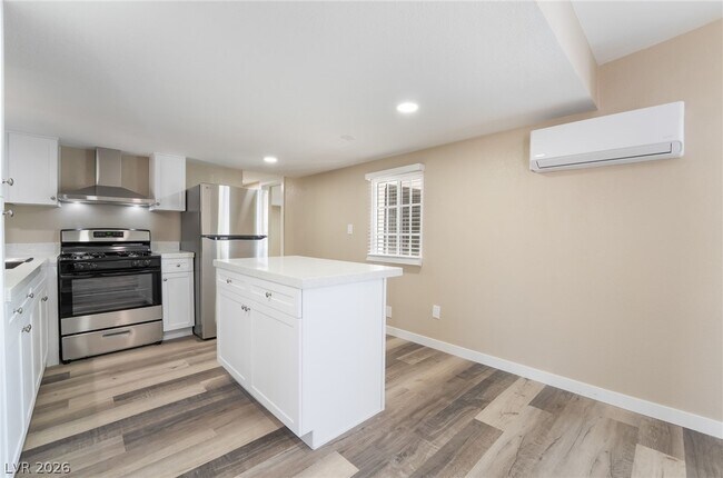 Building Photo - 5402 Tahoe Dr