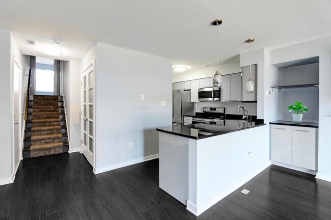 Building Photo - 903 Harbour Cove