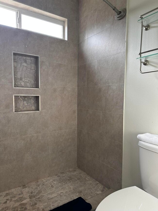 Building Photo - 54445 Avenida Alvarado
