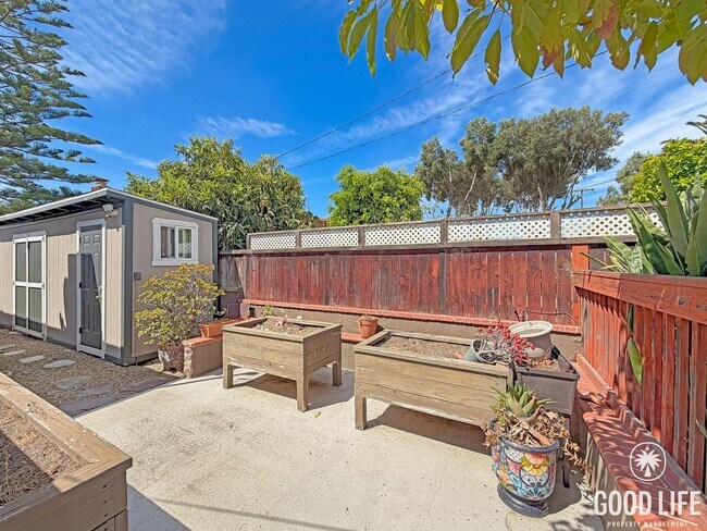 Building Photo - Beautiful 2BD/1BA W/ In-Unit Laundry, Private Pool, and Large Backyard in Linda Vista!