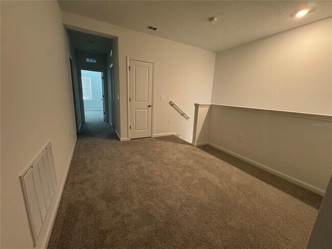 Building Photo - 2967 Maloof Dr