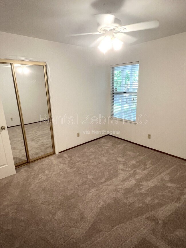Building Photo - 2125 Northridge Dr
