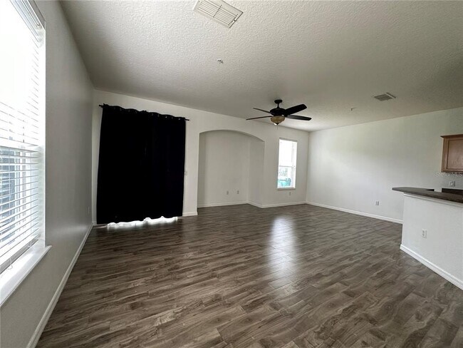 Building Photo - 6624 S Goldenrod Rd