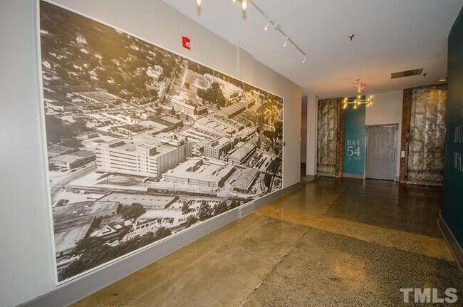 Building Photo - 500 N Duke St