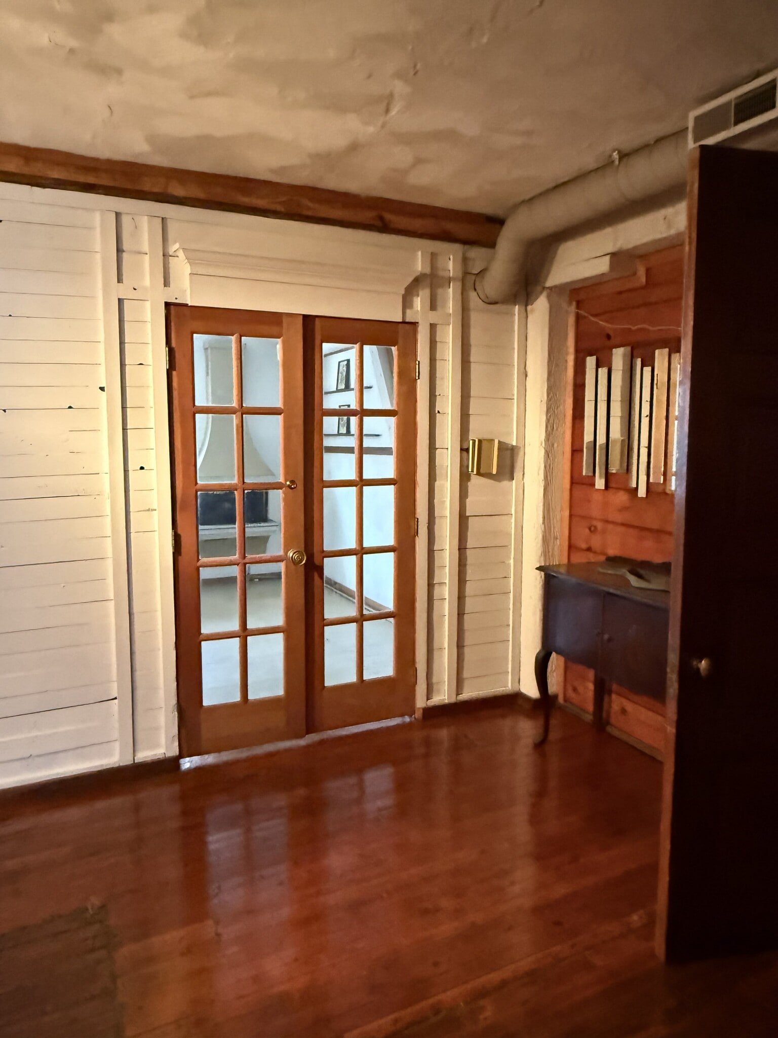 Family Room entry - 15 Wabank Rd