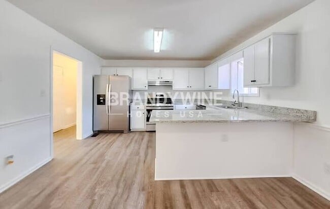 Building Photo - 431 Churchill Ct