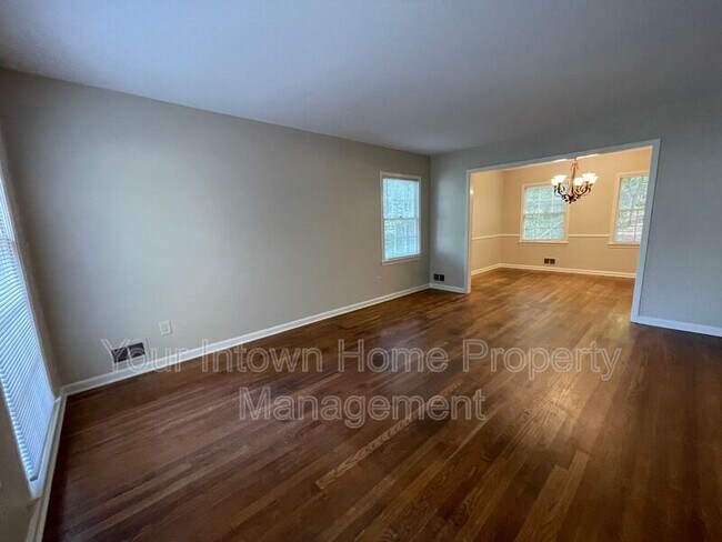 Building Photo - 2694 Shetland Dr