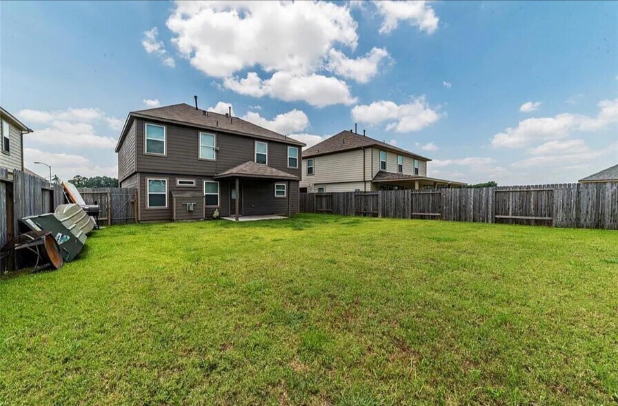 Building Photo - 15539 Sheldon Ridge Way