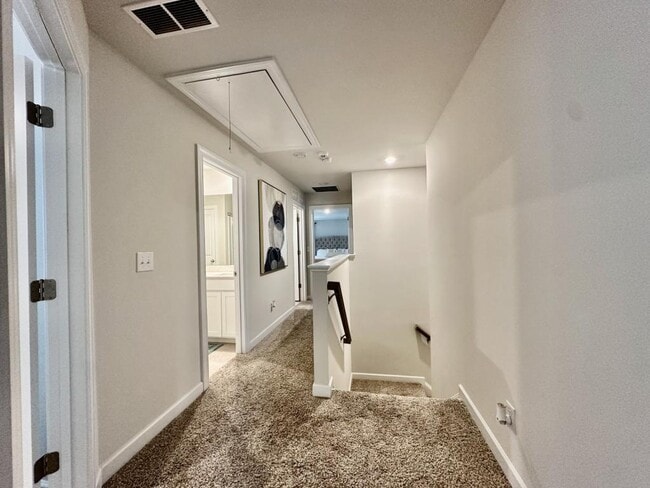 Building Photo - 6212 Hailstone Rd