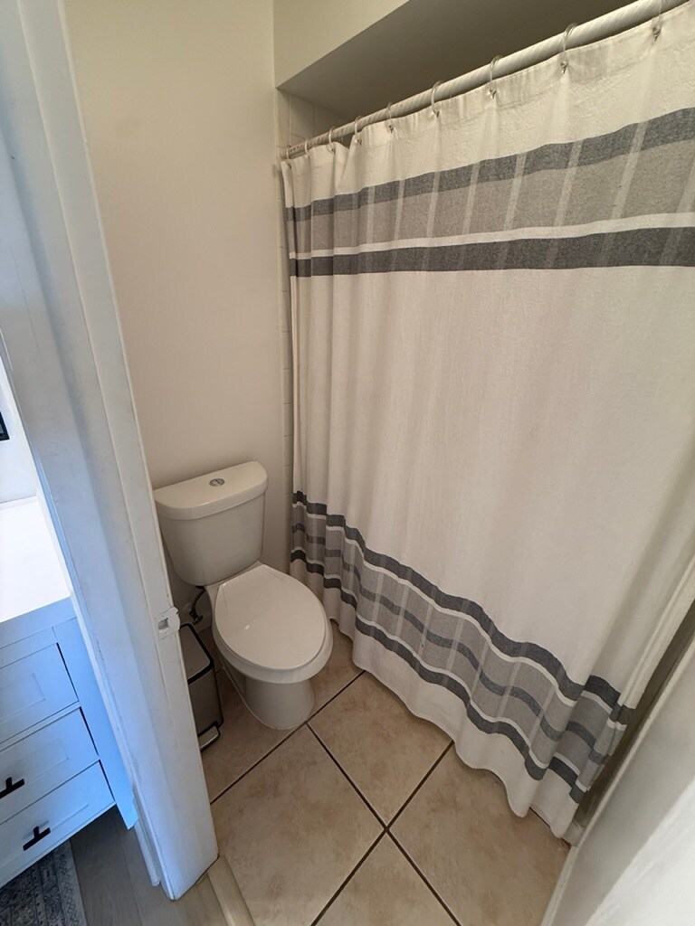 Building Photo - 9311 Lennex Ln