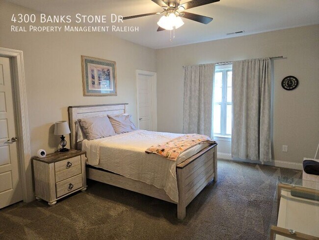 Building Photo - 4300 Banks Stone Dr