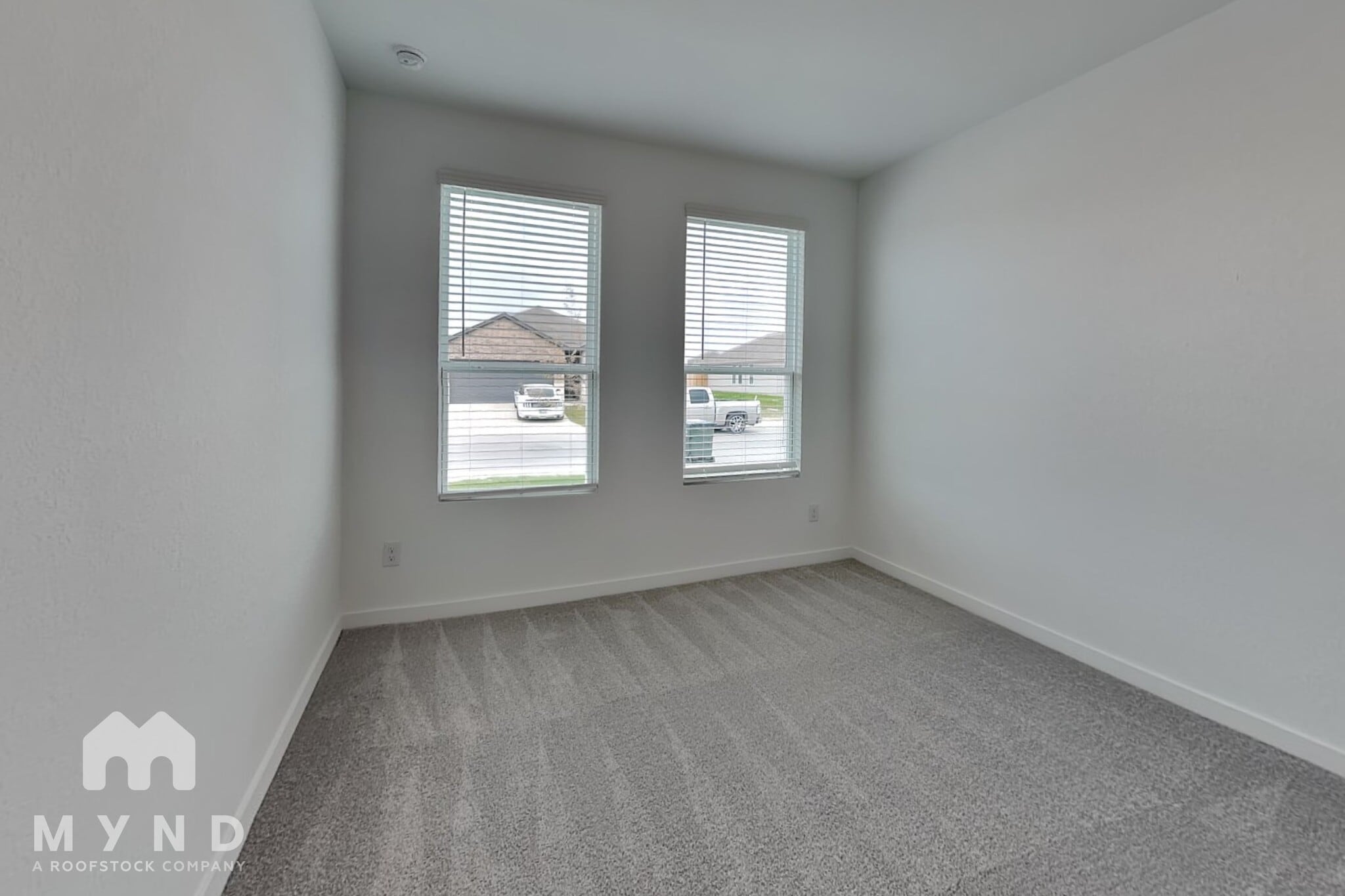 Building Photo - 10559 Ysasmendi Rdg