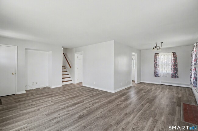 Building Photo - 41 Sunnybrook Bend