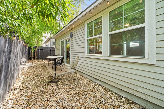 Building Photo - 1307 Fort Branch Blvd