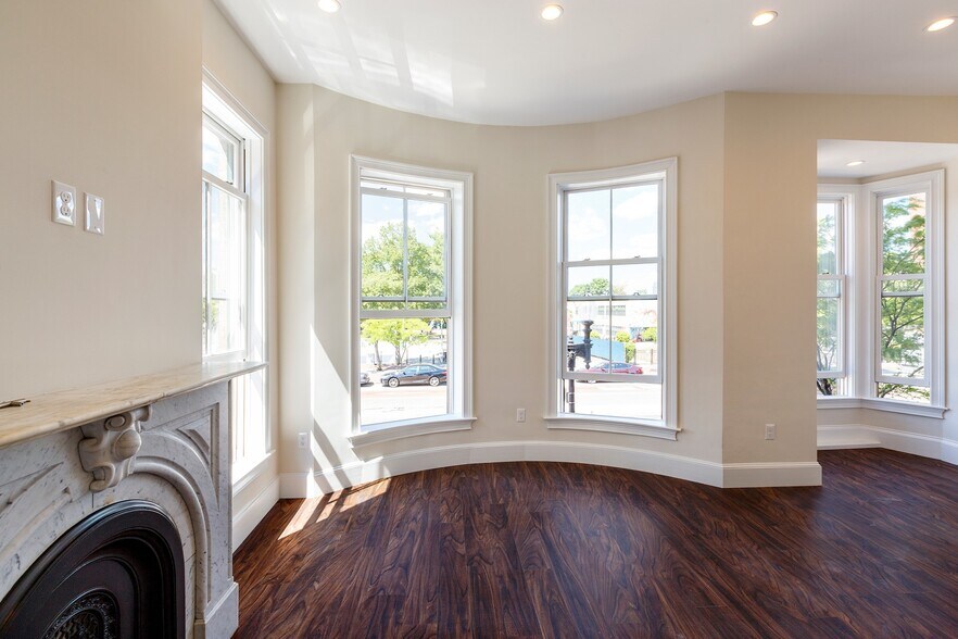 Building Photo - 1723 Washington St