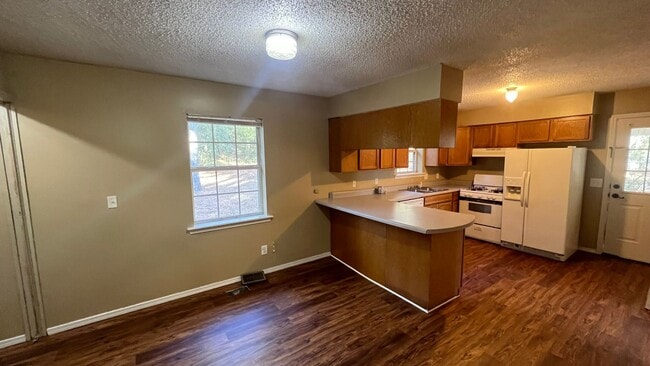 Building Photo - 110 Hill Blvd