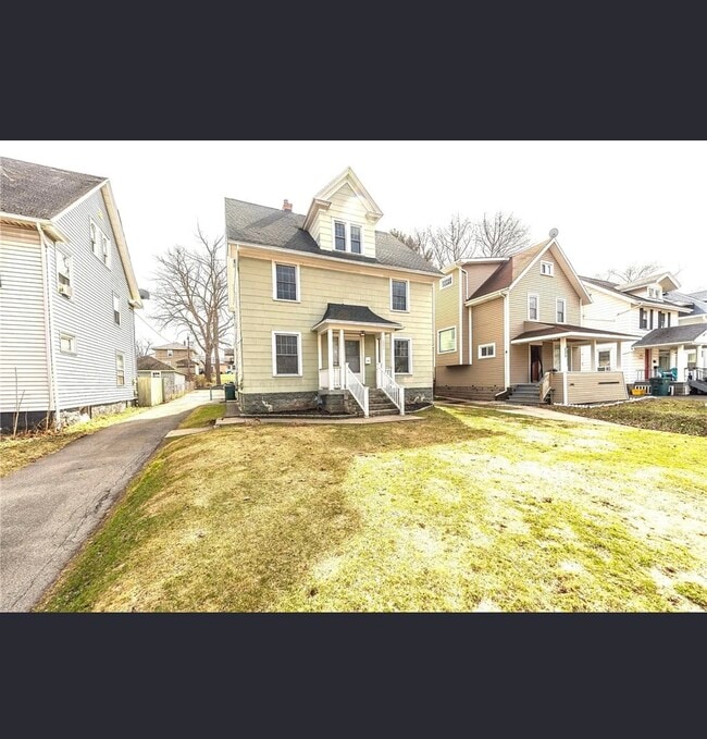 Primary Photo - 231 Brooks Ave