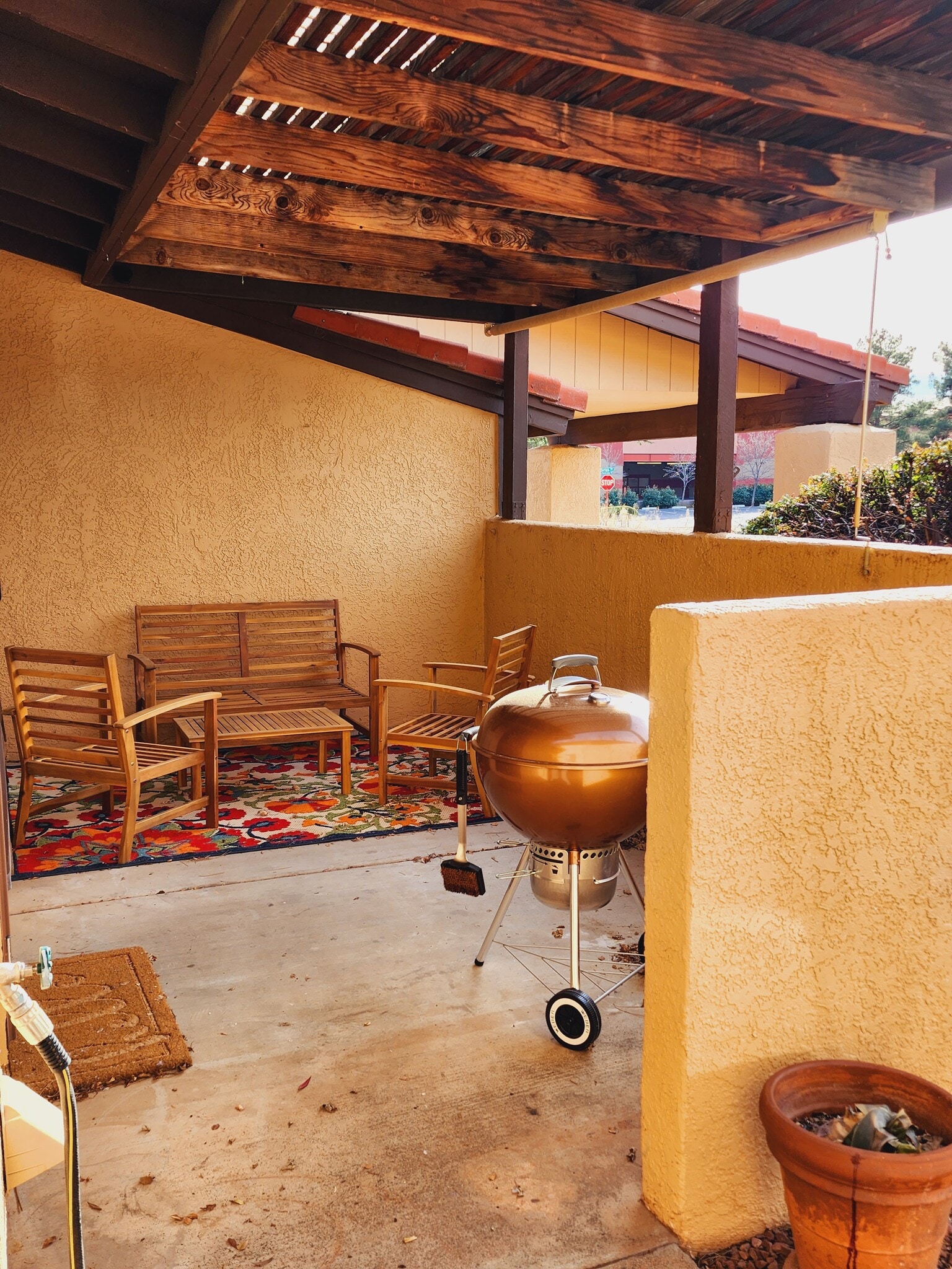 Front covered porch - 155 S Canyon Diablo Rd