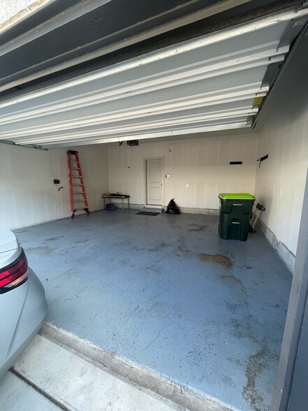 Building Photo - 1764 Thornton Dr