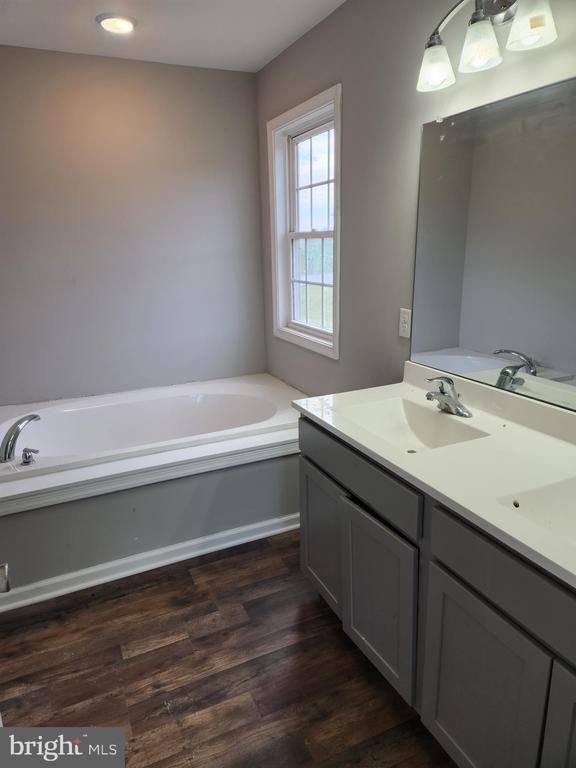 Building Photo - 537 Spyglass Dr
