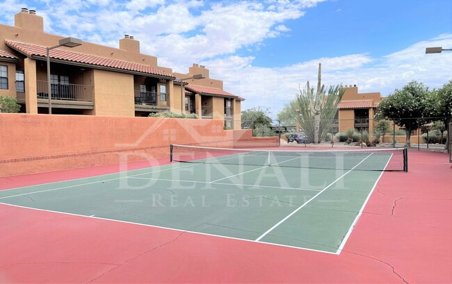 Building Photo - 6651 N Campbell Ave