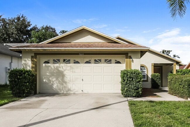 Building Photo - 704 Sand Ridge Dr