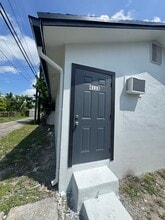 Building Photo - 411 S C St