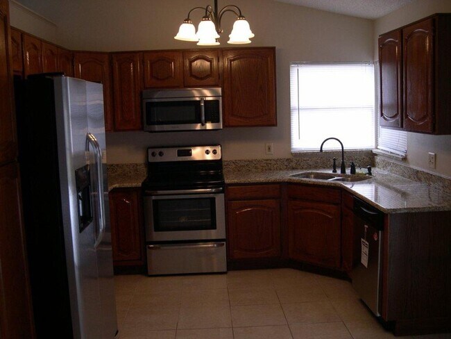 Building Photo - 1437 E Amanda Rd