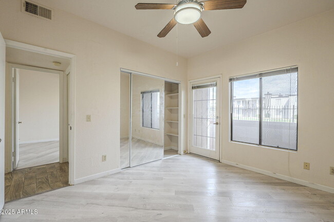 Building Photo - 11666 N 28th Dr