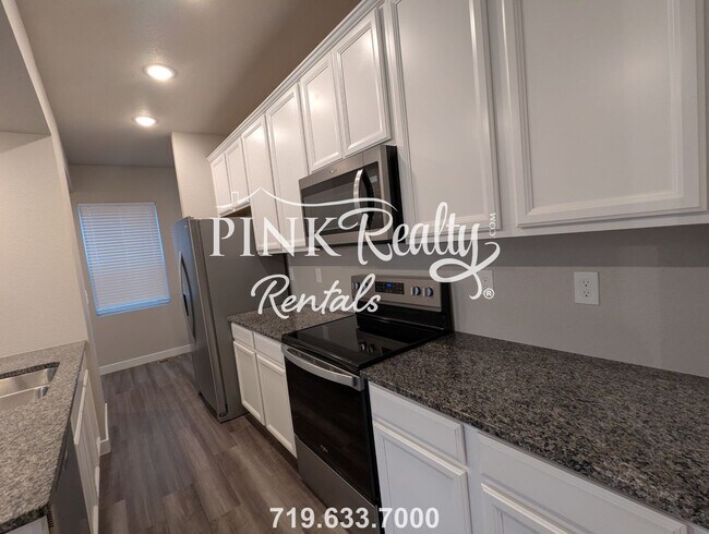 Building Photo - 6259 Godwit Ln