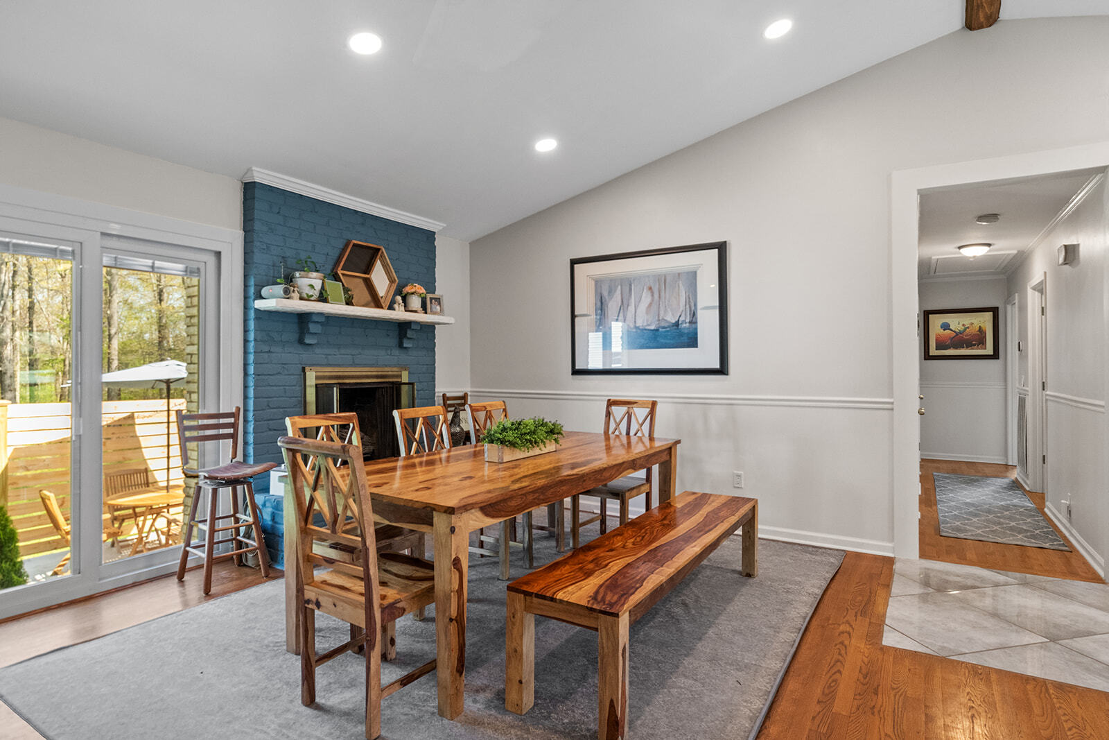 Building Photo - 358 Twin Oaks Dr