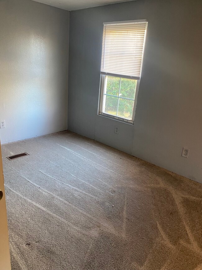 Building Photo - 13190 Hoosier Dr