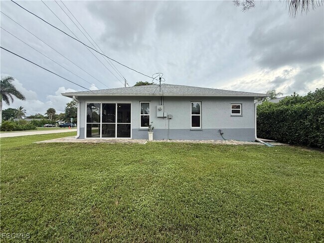 Building Photo - 799 94th Ave N