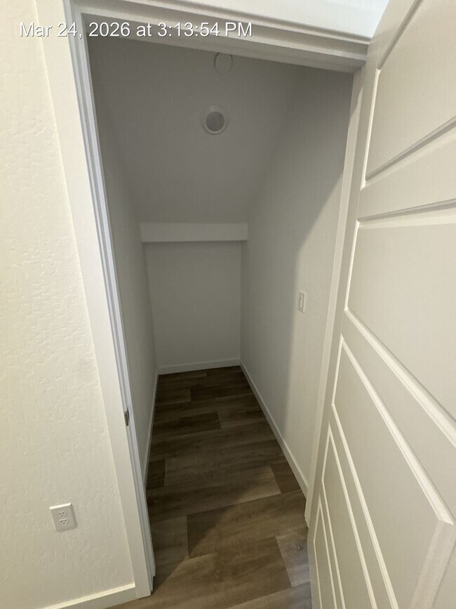 Building Photo - Newly Built Home located SE Visalia!  Rent Ready!