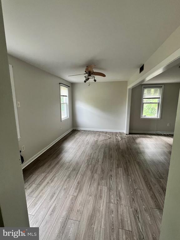 Building Photo - 465 W Elmer Rd