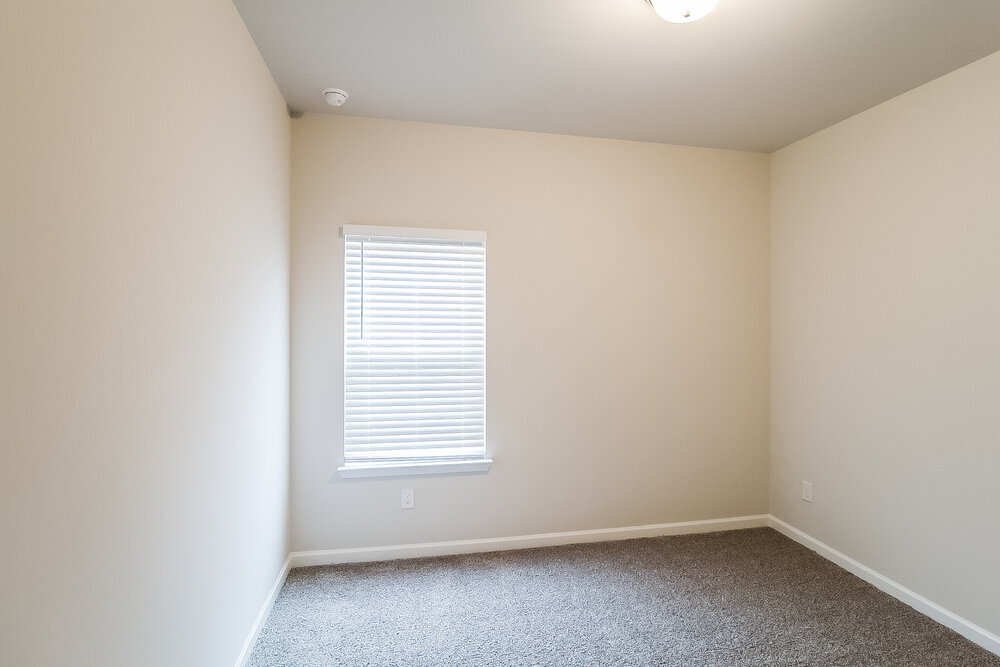 Building Photo - 859 Sara Mdw Rd