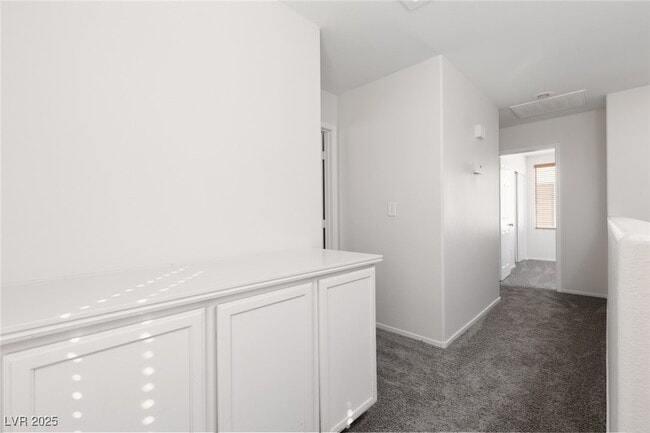 Building Photo - 908 Shining Rose Pl