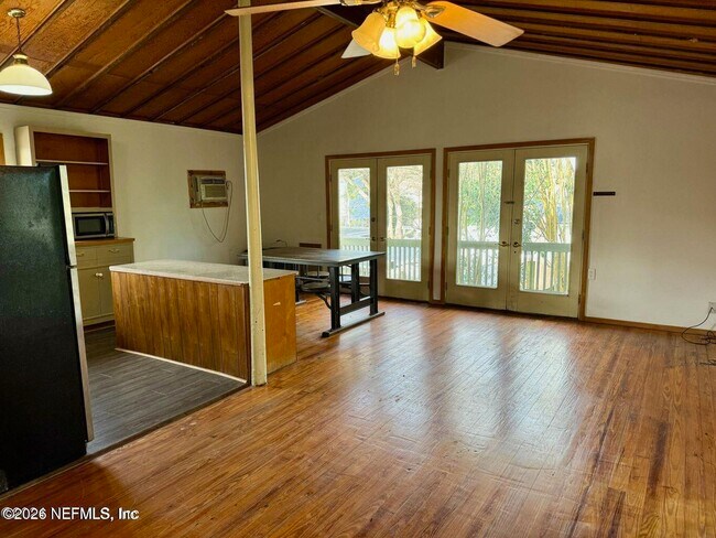 Building Photo - 1457 Challen Ave