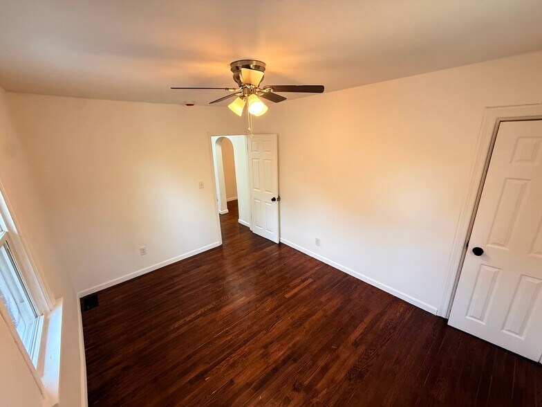 Building Photo - 6620 Barr St