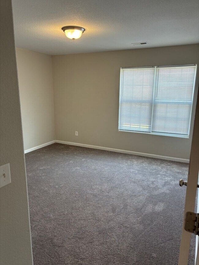 Building Photo - Newly Renovated Four Bedroom Home In North...