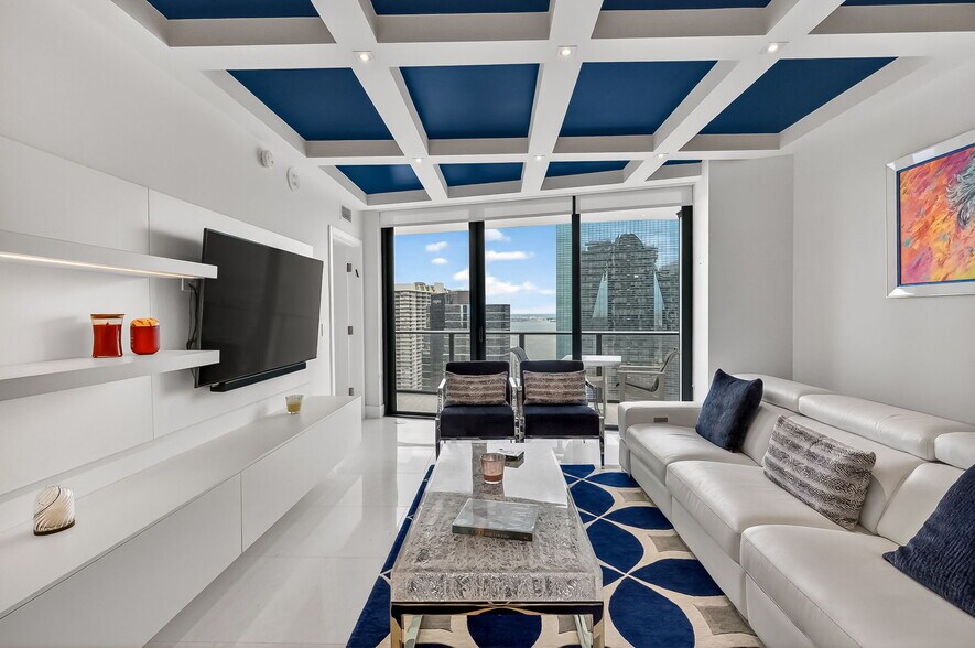 Building Photo - 1300 S Miami Ave