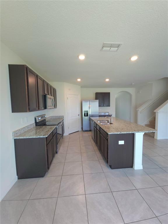 Building Photo - 575 Tortugas St
