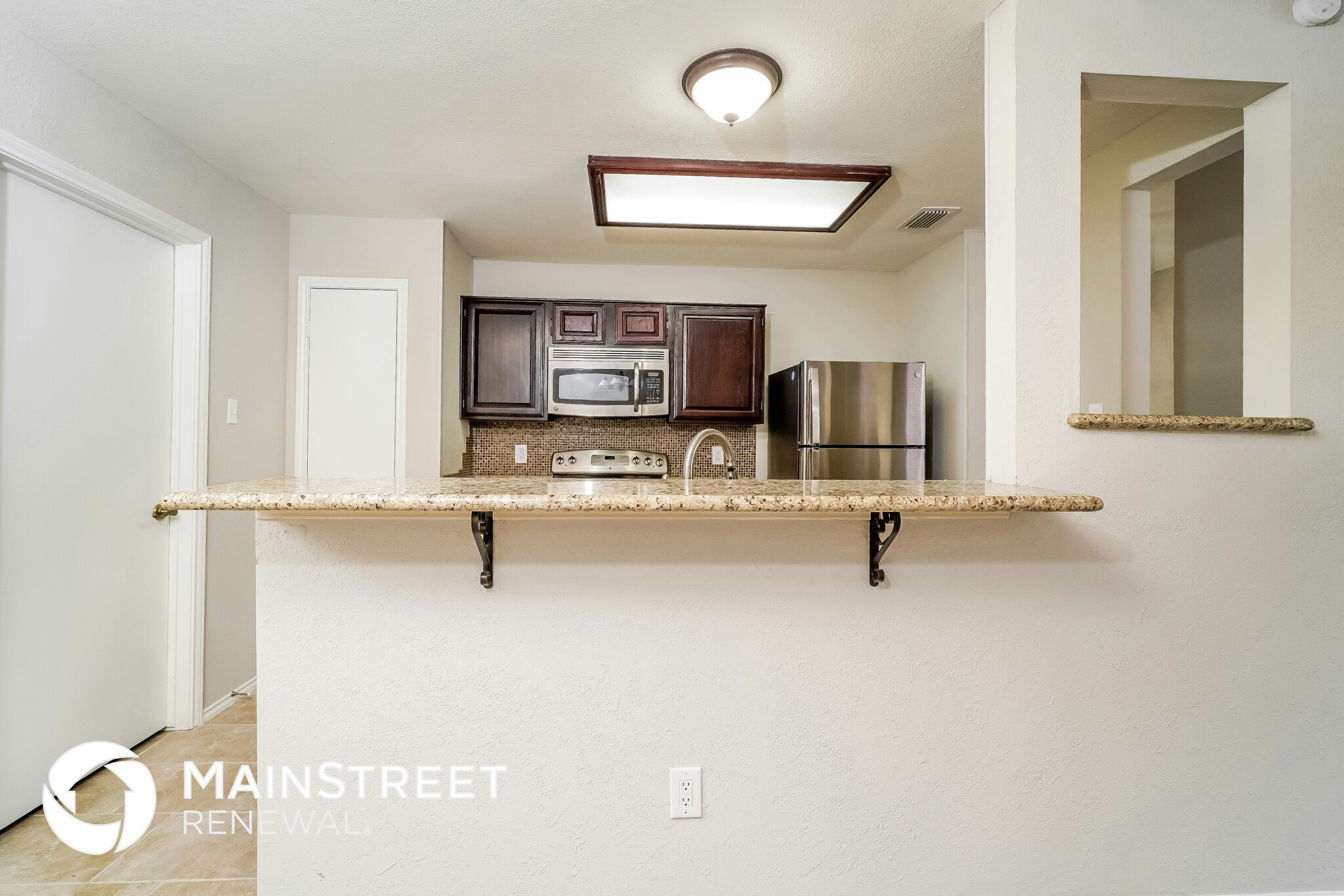 Building Photo - 6519 Spanish Earth