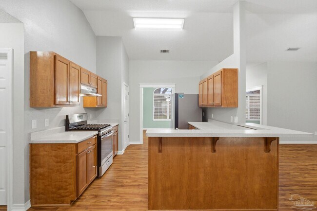 Building Photo - 4712 Thousand Oaks Blvd